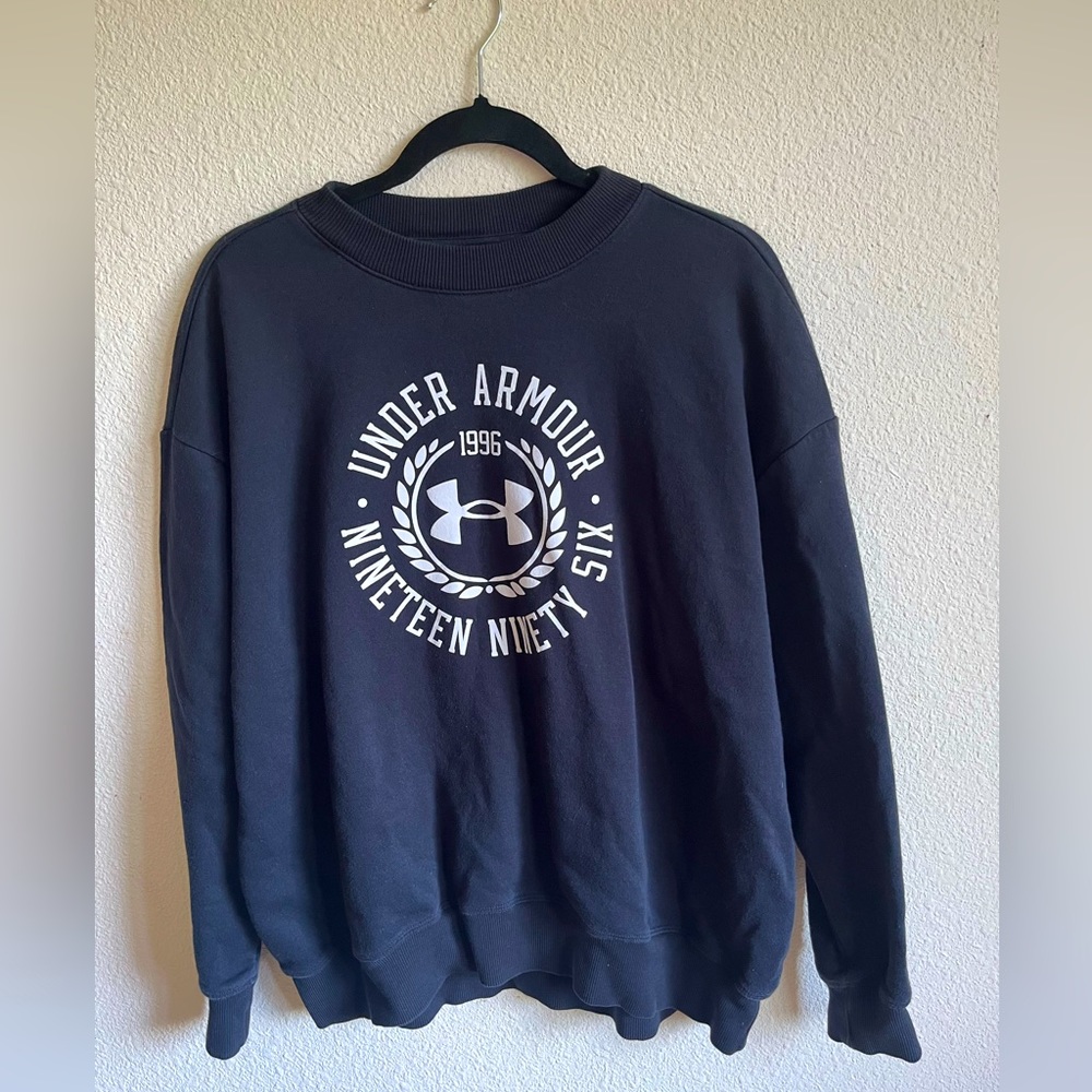 Under Armour Women’s Crew Neck Sweatshirt